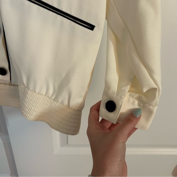 JG Collection by Joyce NWT Vintage Cream Cardigan - Picture 3 of 6